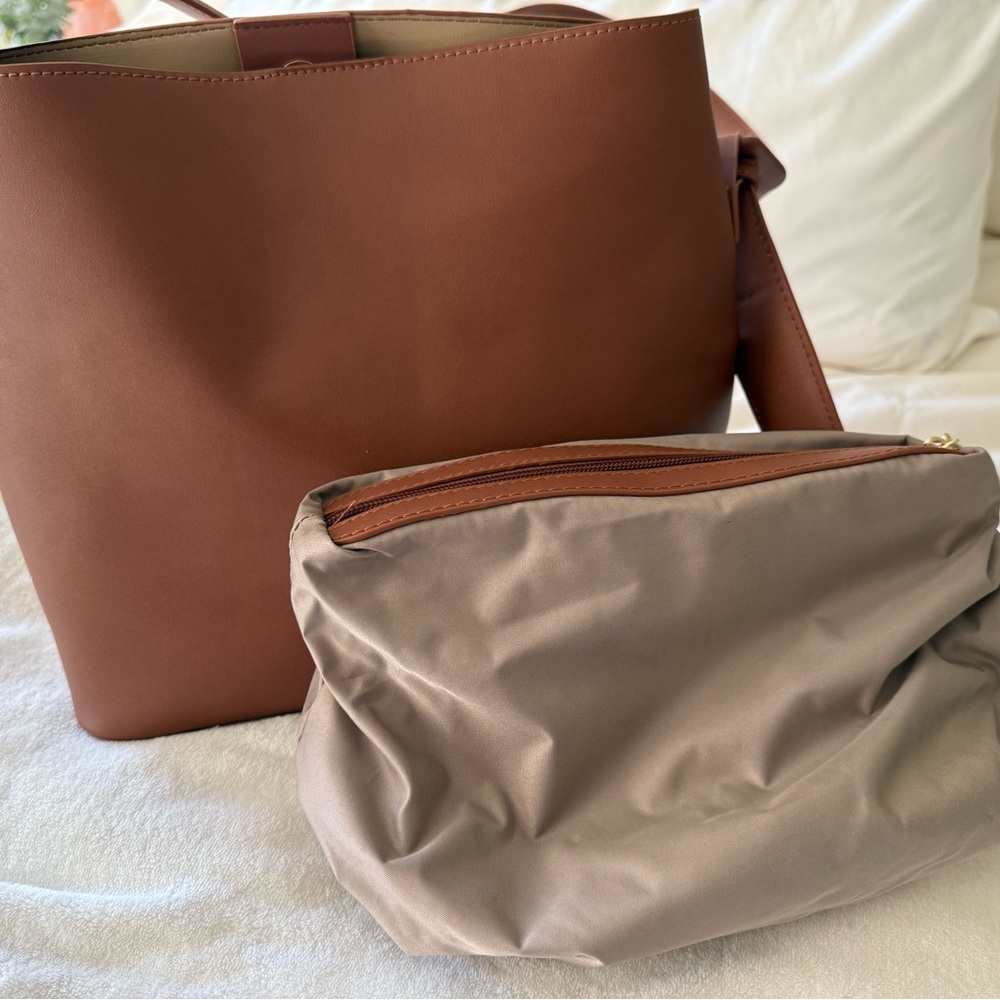 Brown Bucket Shoulder Bag with Zip Pouch Insert